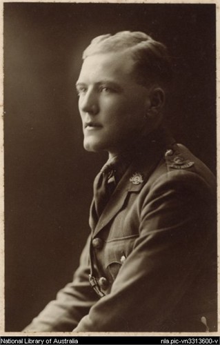 Photo of photos/Keith Hope Mackay bn 1894 Armidale portrait NLA